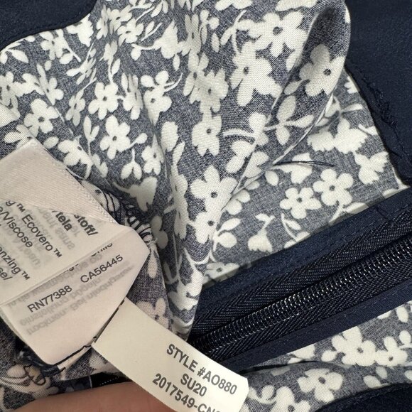 NWT J. Crew Jumpsuit 10 / M Wide Leg Floral Smocked Navy Blue White Sleeveless - Picture 11 of 12